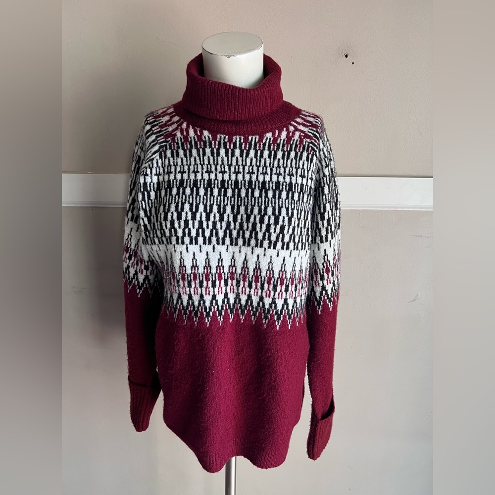 JohnPaulRichard Burgundy and White Turtleneck Sweater Size L